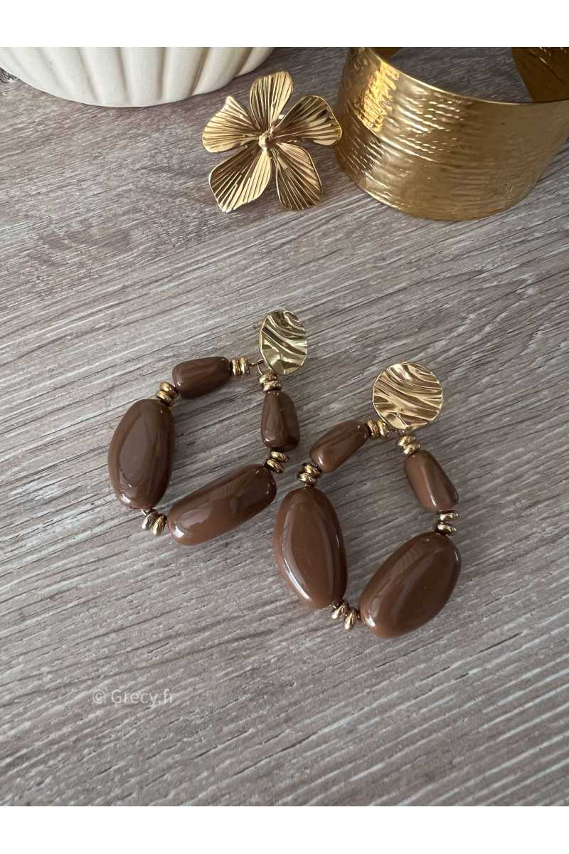 Boucles d'oreilles perles légères blanches marron chocolat sézane grecy