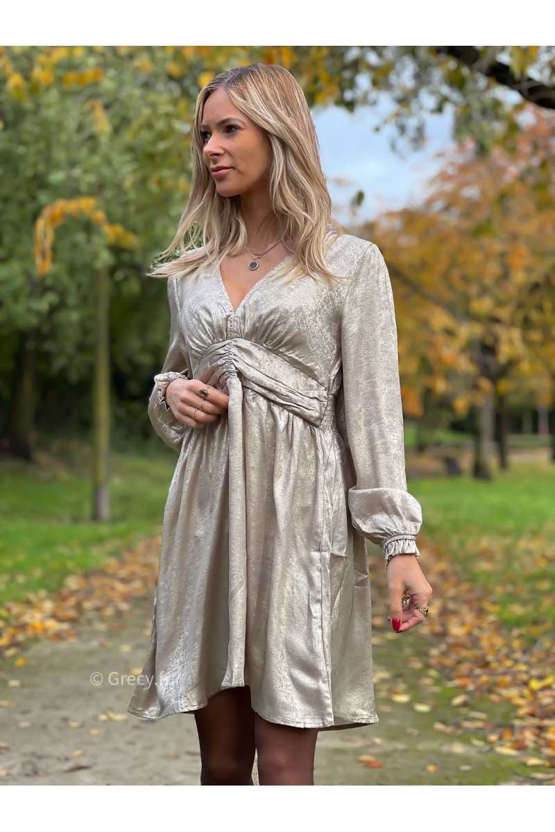 robe manches longues dorée champagne or irisée noël fêtes automne hiver 2023 mode outfit sézane zara mango