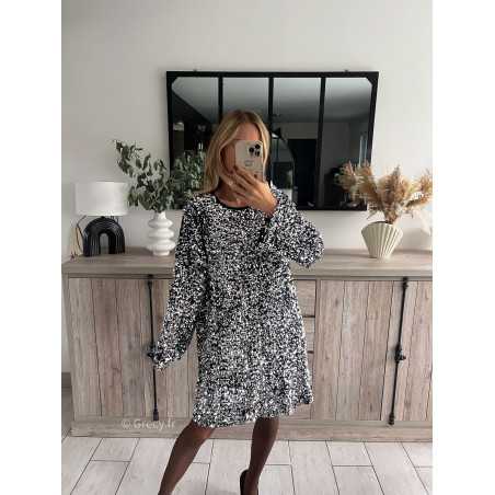 Robe grise manches longues ornee de sequins Couleur argent Taille S M