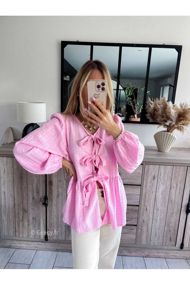 Blouse nouée rose vichy gaze de coton grecy outfit look ootd mode tendance printemps 2024