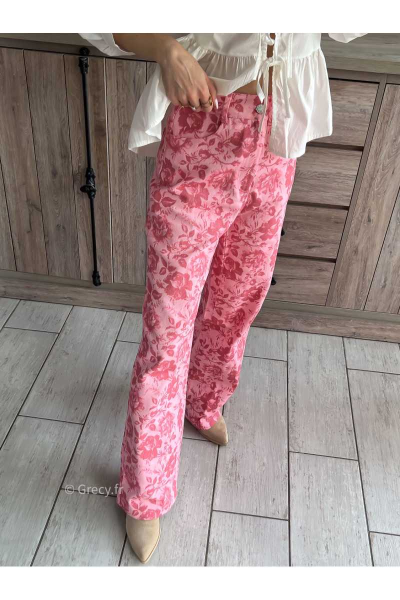 jean pantalon fleuri rose pastel tendance mode printemps 2024 grecy outfit ootd look