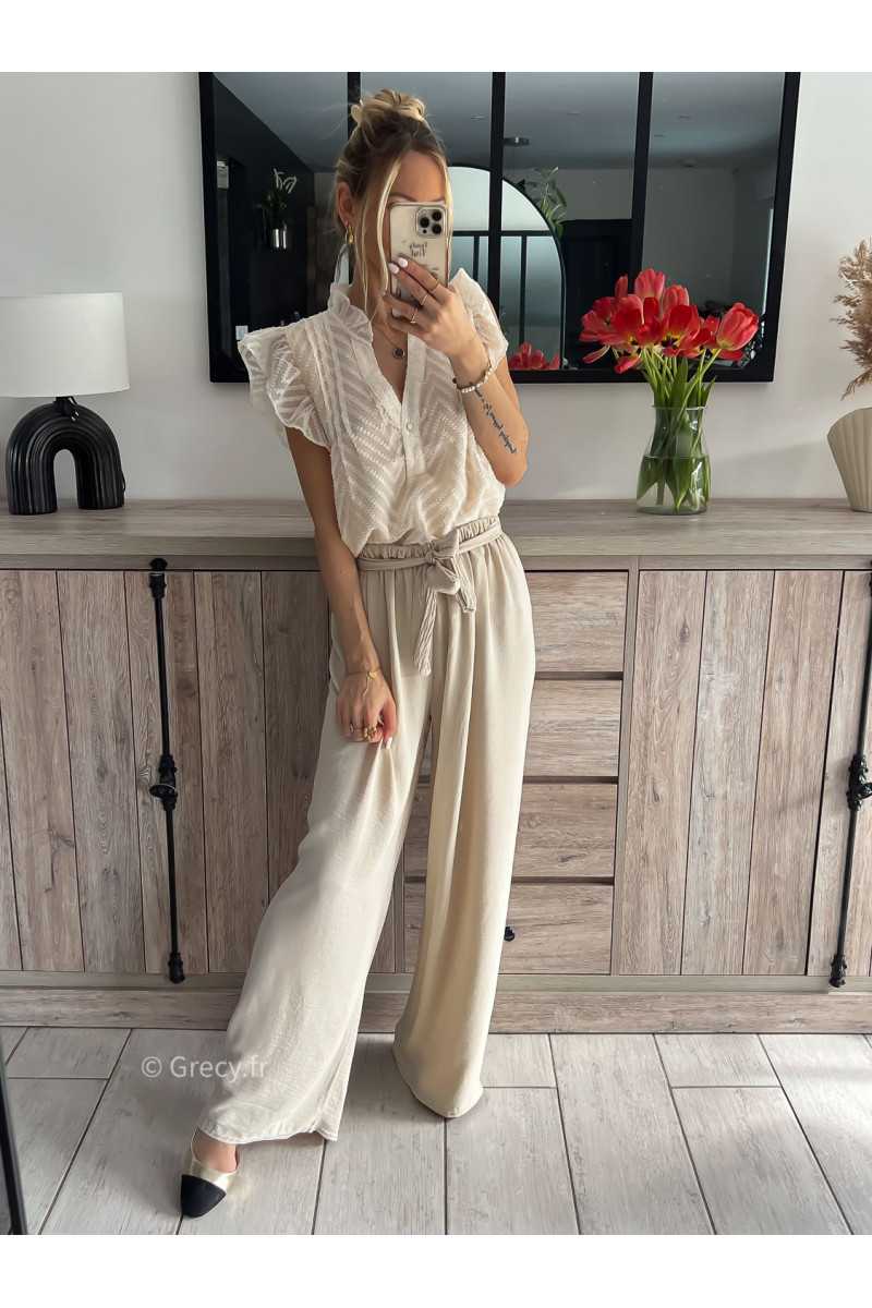 Pantalon fluide beige mode grecy tendance printemps été 2024 mariage baptème ootd fluide cérémonie chic