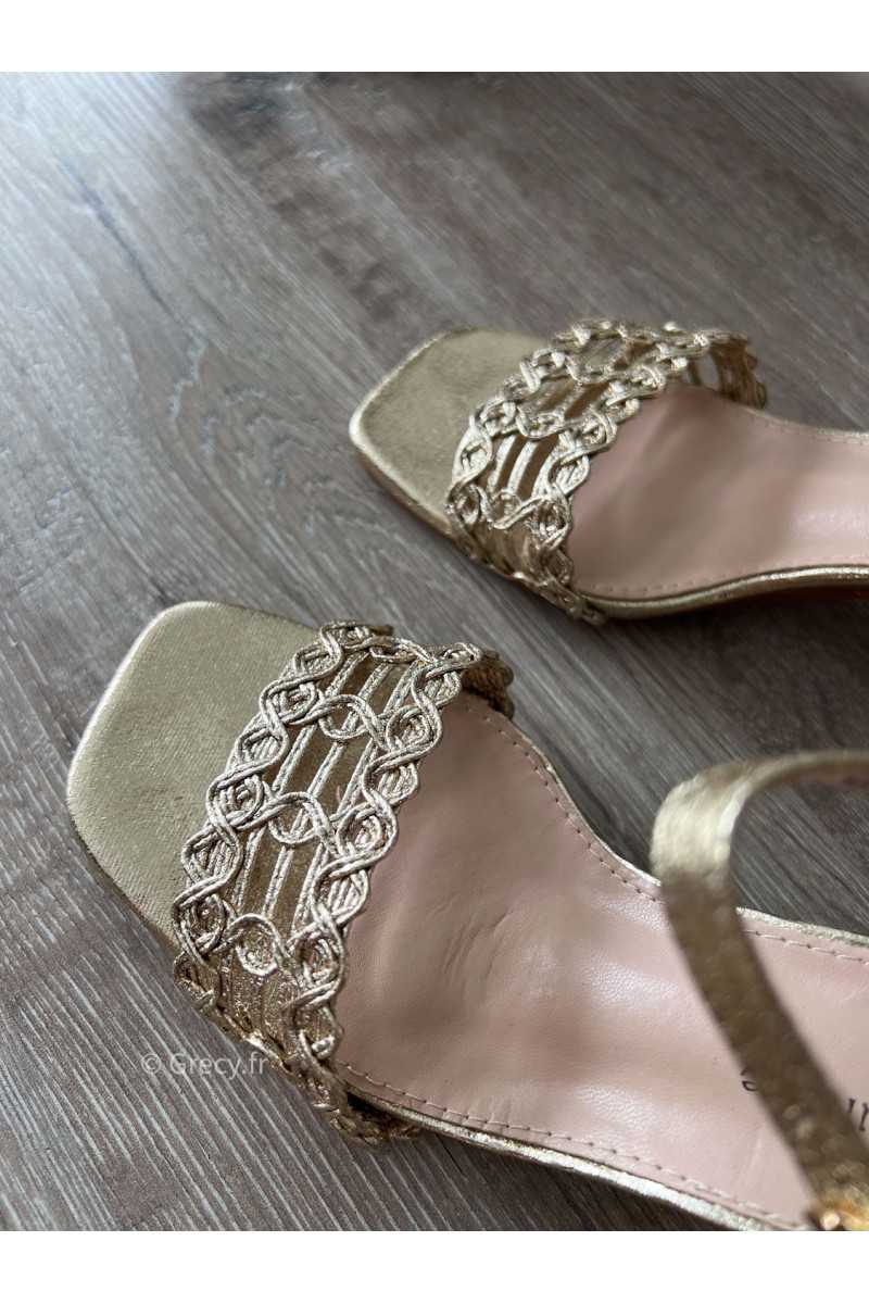 sandales dorées tressées or talons confortables cérémonie mariage soirée printemps été 2024 mode tendance look grecy