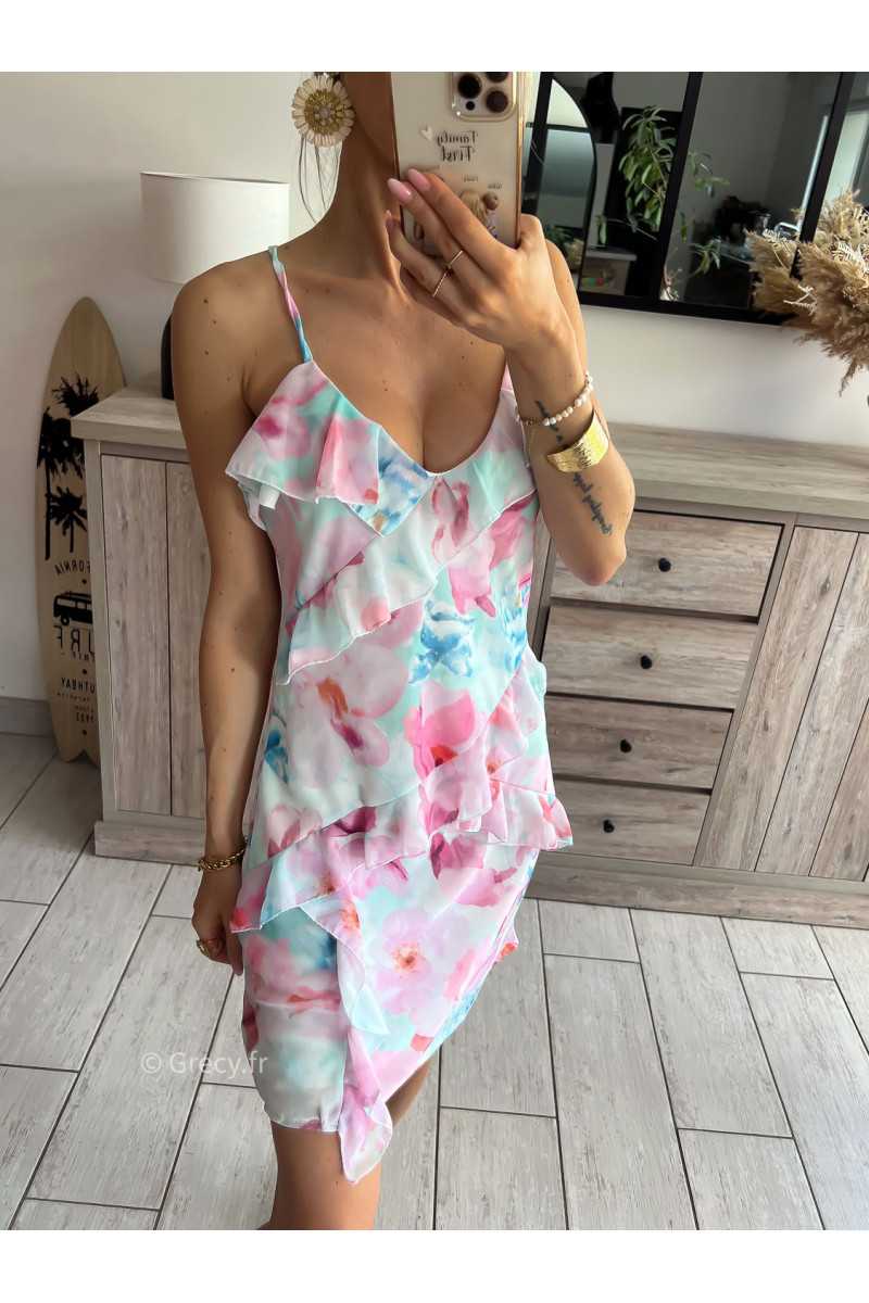 robe courte bleu et rose volants bretelles dos ouvert sexy chic soirée mode tendance look grecy été 2024