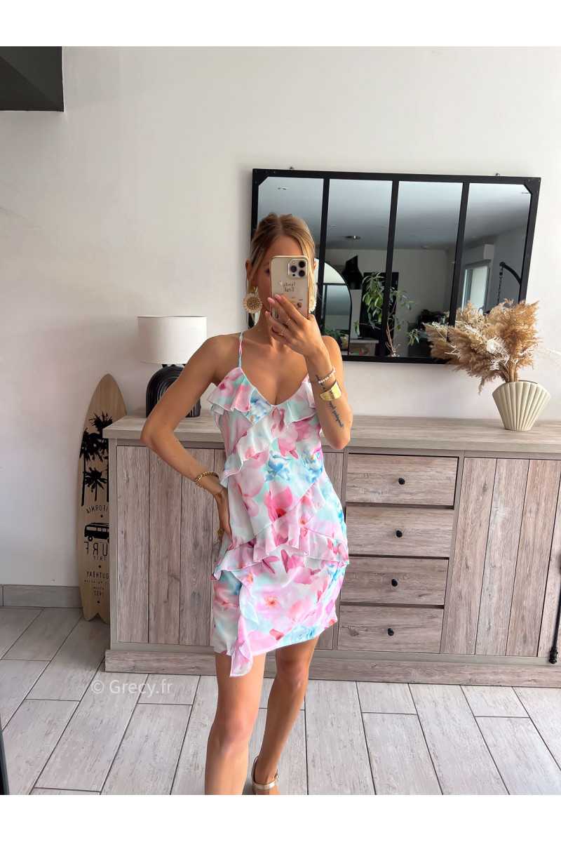 robe courte bleu et rose volants bretelles dos ouvert sexy chic soirée mode tendance look grecy été 2024