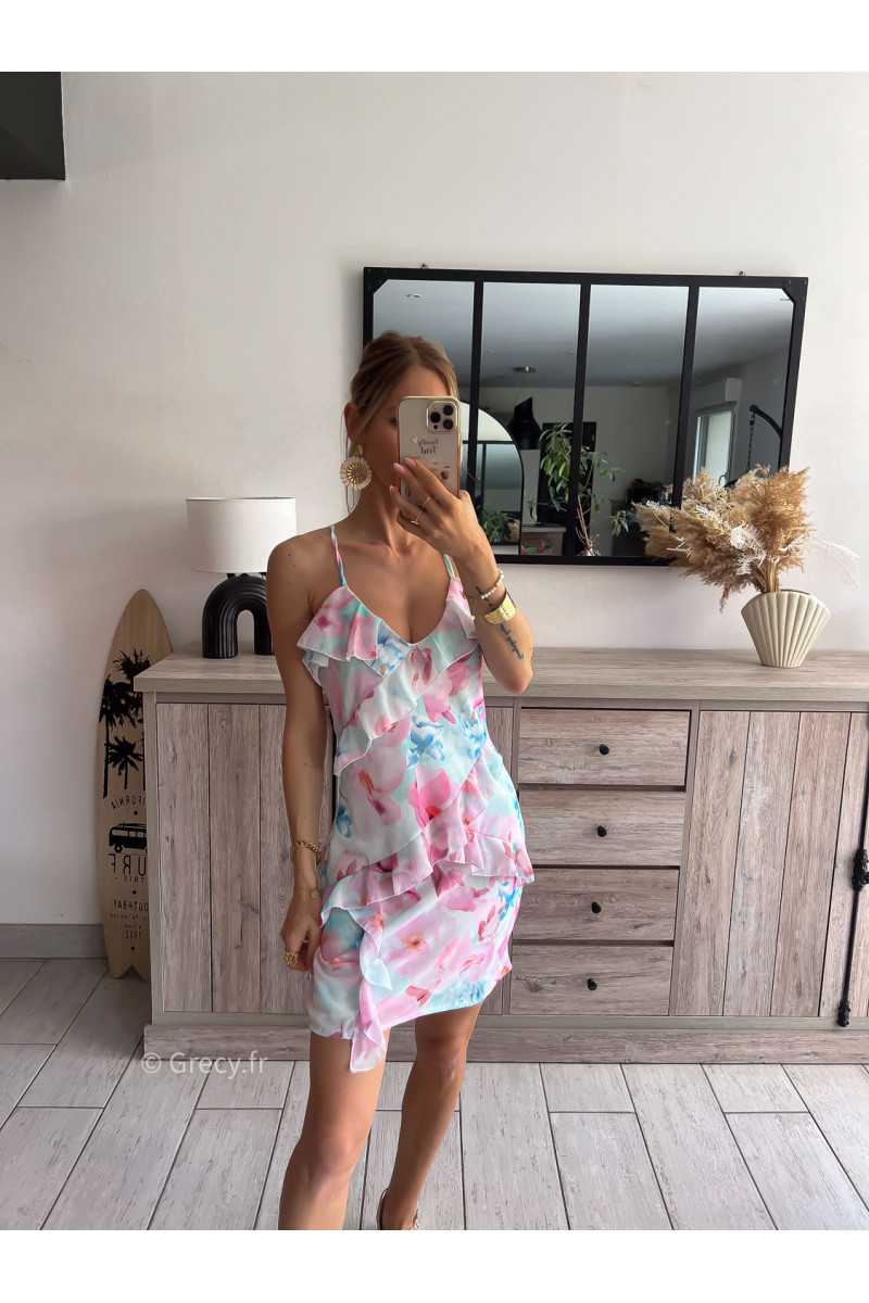 robe courte bleu et rose volants bretelles dos ouvert sexy chic soirée mode tendance look grecy été 2024