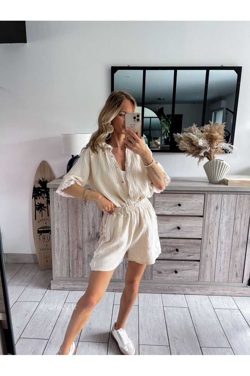 ensemble short chemise gaze de coton beige dentelles grecy printemps été 2024 fluide léger mode look ootd