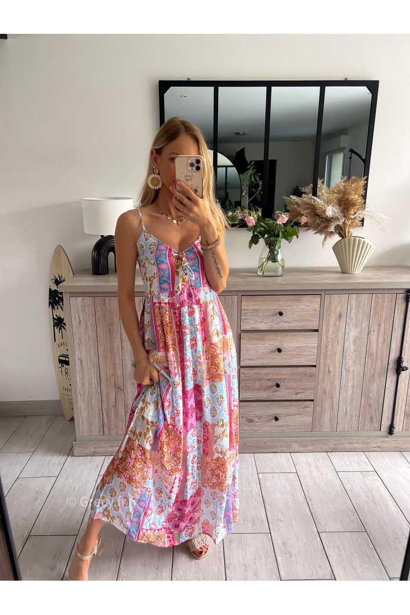 robe longue fleurie rose bleu bretelles grecy mode tendance look été 2024