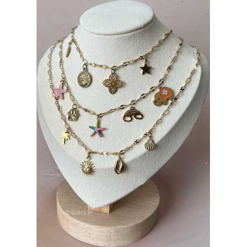 collier-maille-fine-charms-assembles-dans-l-ordre-selectionne