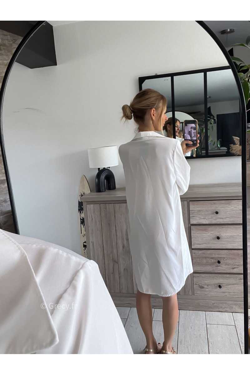 Longue chemise blanche grecy look tenue mode tendance