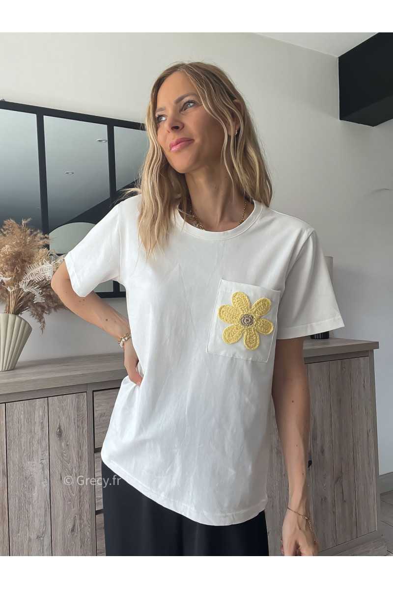 Tshirt fleur jaune brodée broderie grecy mode tendance outfit look