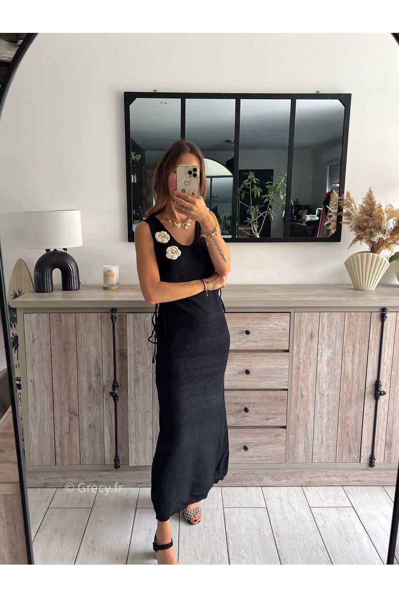 robe longue noire maille crochet roses relief fleurs plage chic tendance 2024 style mode ootd grecy