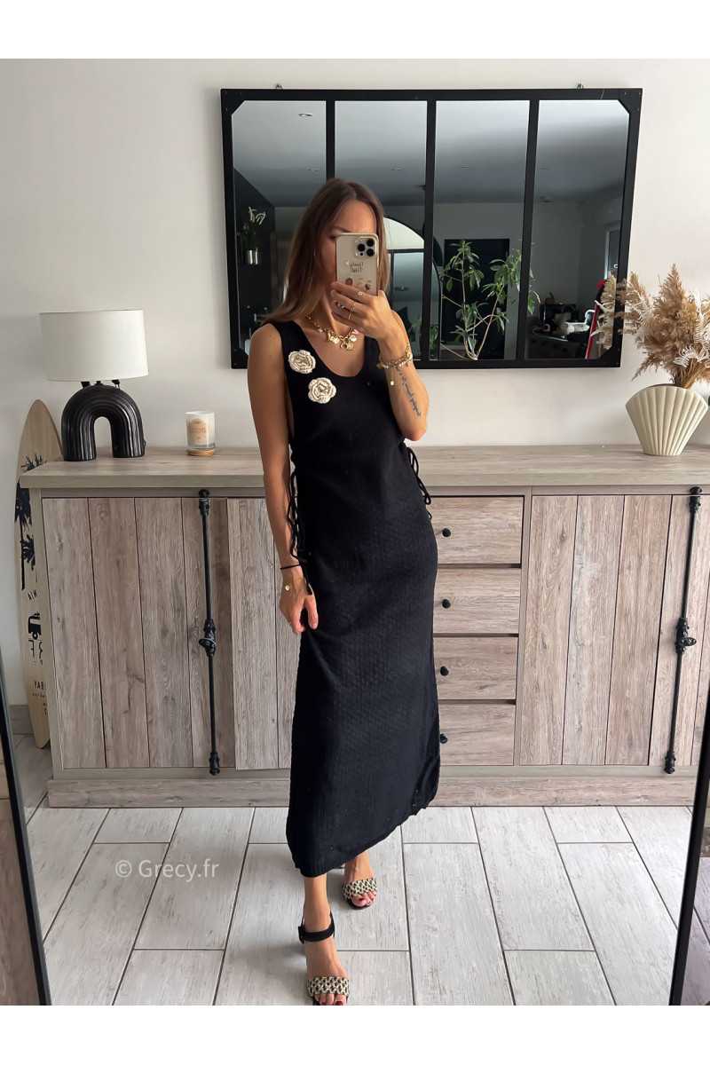 robe longue noire maille crochet roses relief fleurs plage chic tendance 2024 style mode ootd grecy