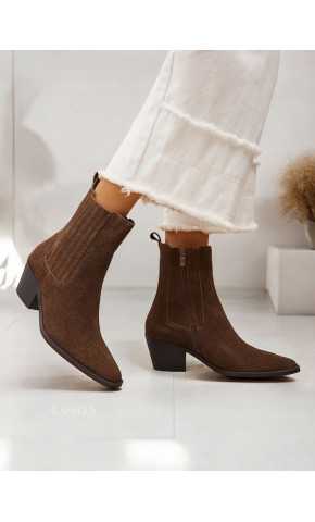 bottes bottines Santiag courtes suédine marron foncé automne hiver 2024 mode tendance boots grecy