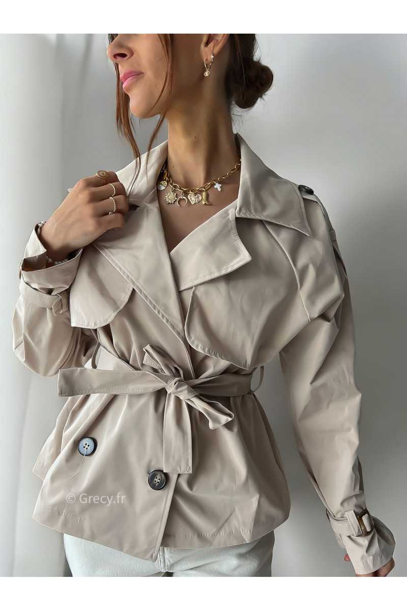 veste trench court beige clair automne hiver 2024 mode tendance grecy ootd outfit look chic