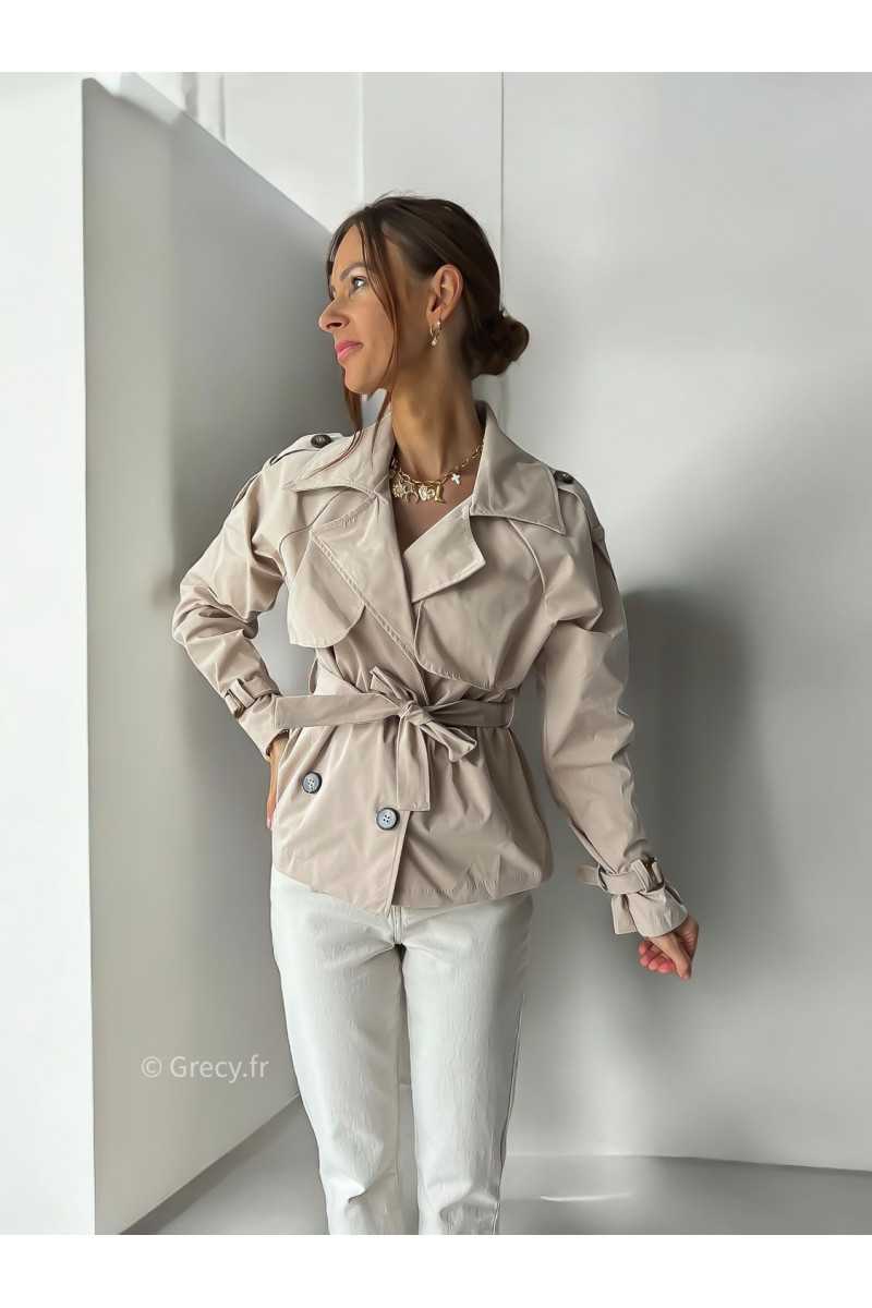 veste trench court beige clair automne hiver 2024 mode tendance grecy ootd outfit look chic
