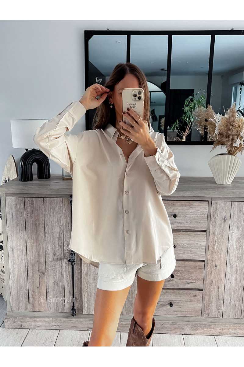 Chemise beige asymétrique satinée claire blanche écru chic grecy mode ootd tenue outfit look automne 2024