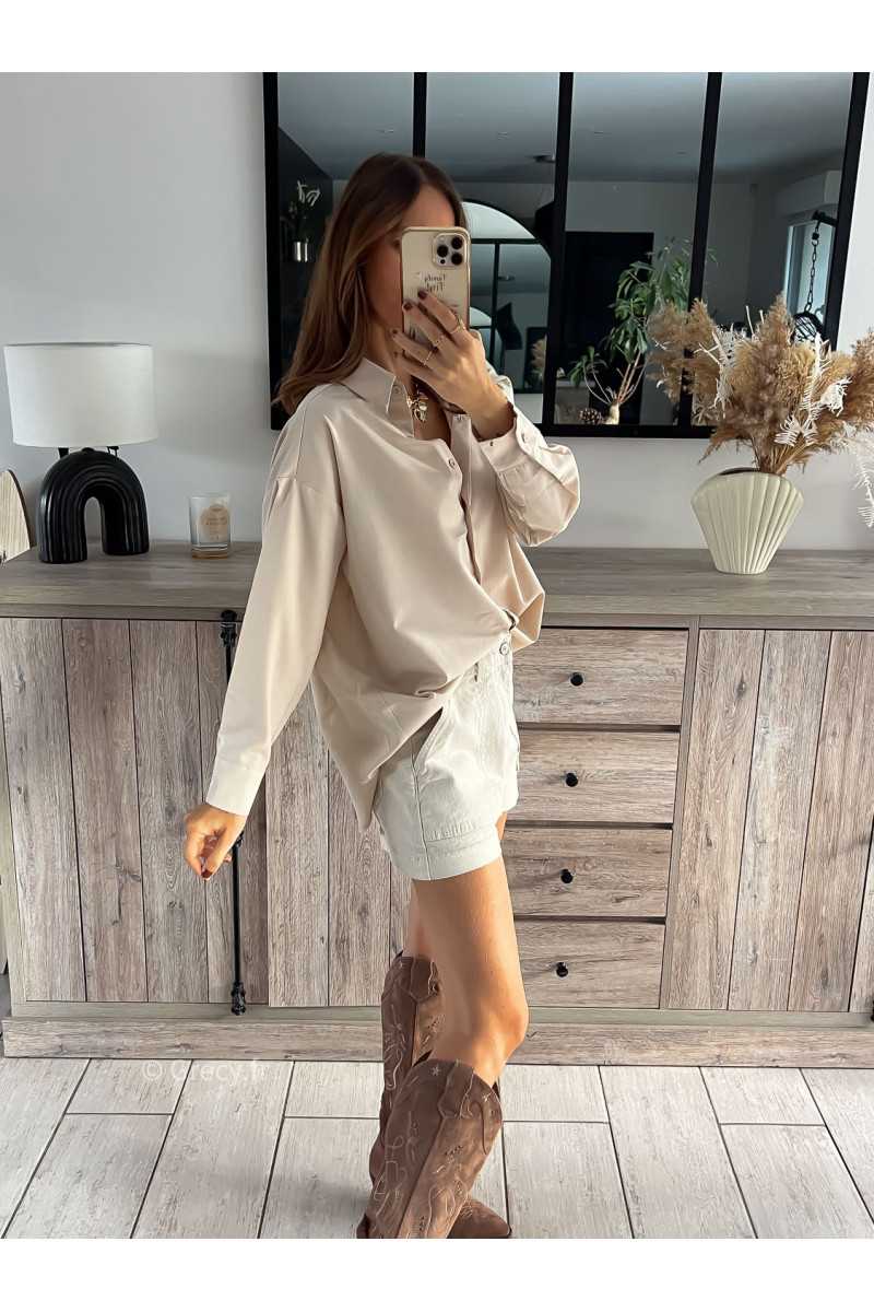 Chemise beige asymétrique satinée claire blanche écru chic grecy mode ootd tenue outfit look automne 2024