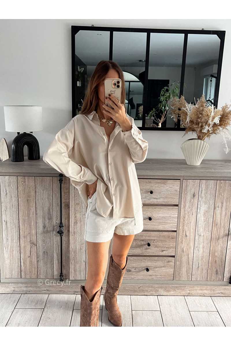 Chemise beige asymétrique satinée claire blanche écru chic grecy mode ootd tenue outfit look automne 2024