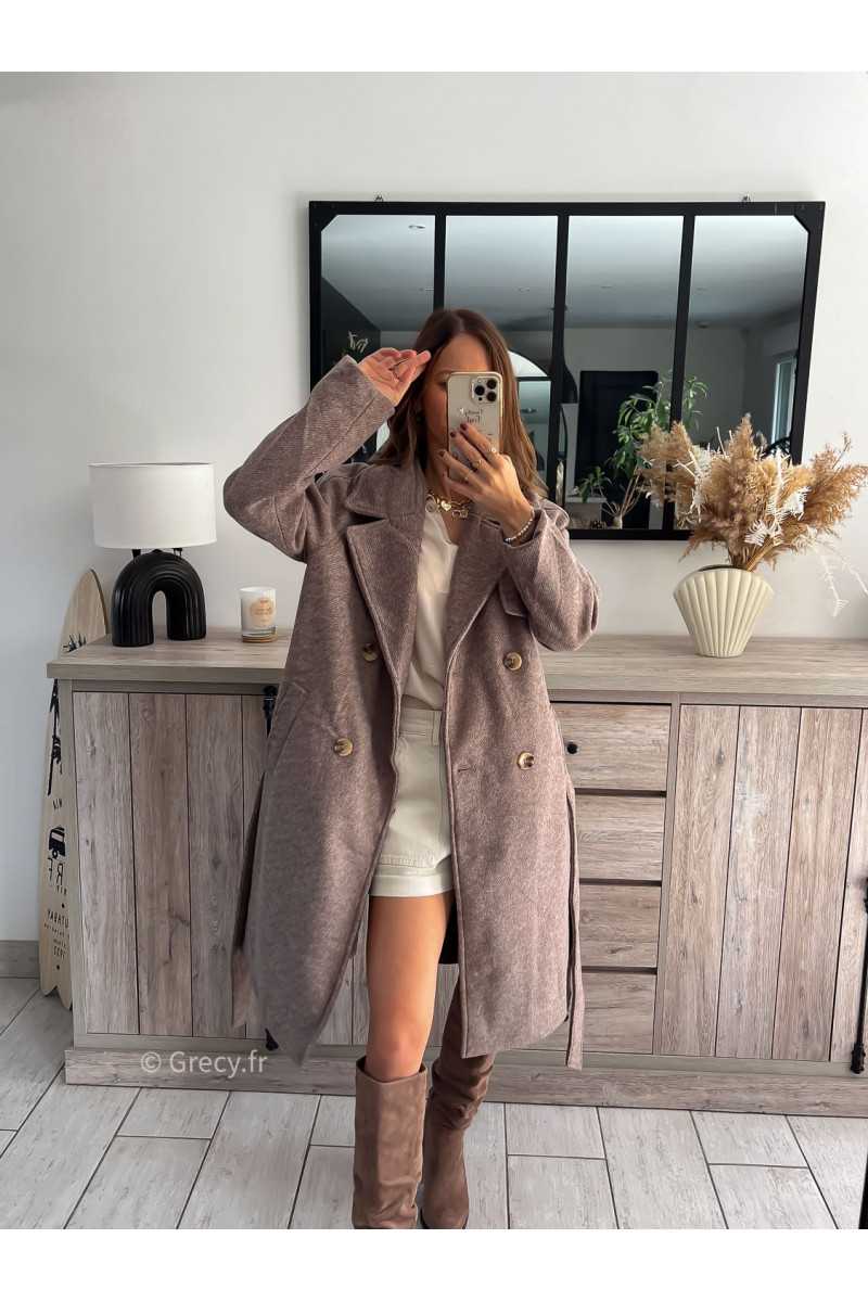 manteau long taupe marron chaud hiver ceinturé chic grecy mode ootd tenue outfit look automne 2024