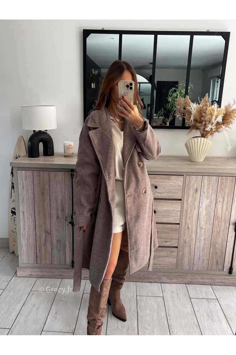 manteau long taupe marron chaud hiver ceinturé chic grecy mode ootd tenue outfit look automne 2024