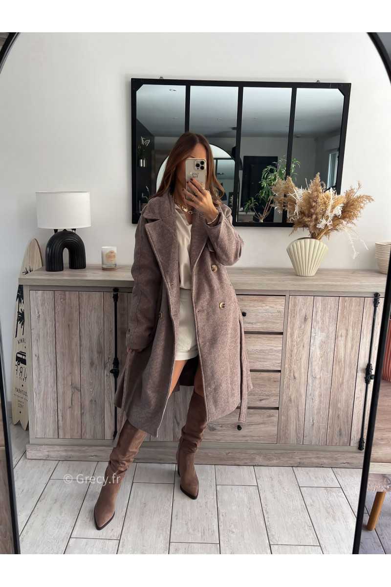 manteau long taupe marron chaud hiver ceinturé chic grecy mode ootd tenue outfit look automne 2024
