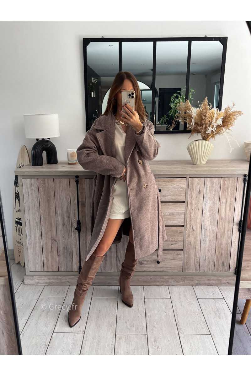 manteau long taupe marron chaud hiver ceinturé chic grecy mode ootd tenue outfit look automne 2024