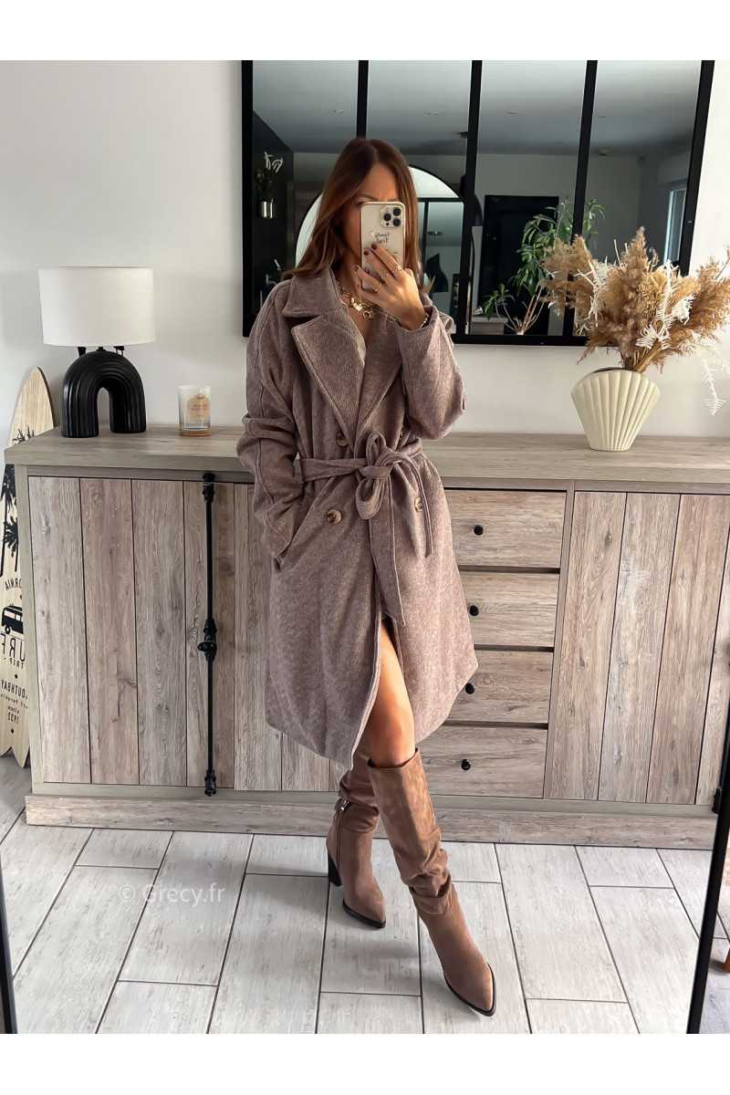 manteau long taupe marron chaud hiver ceinturé chic grecy mode ootd tenue outfit look automne 2024