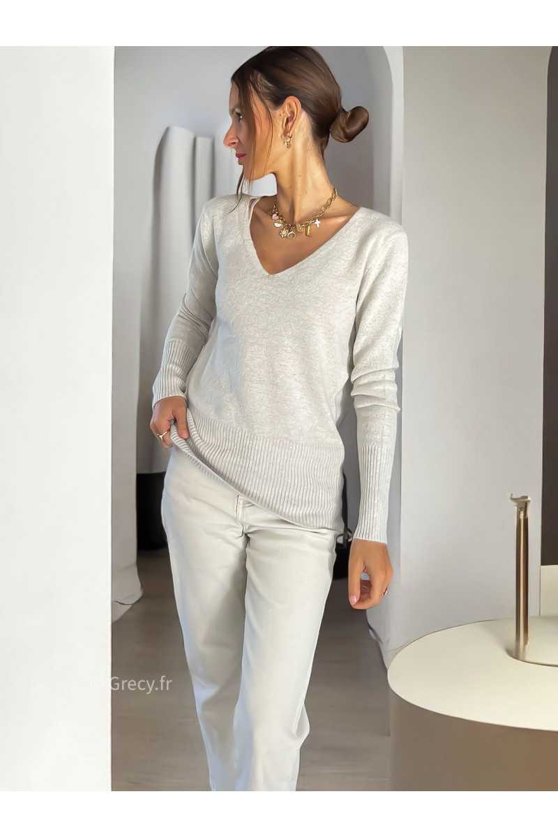 Pull beige col V basique automne hiver mode grecy tendance look