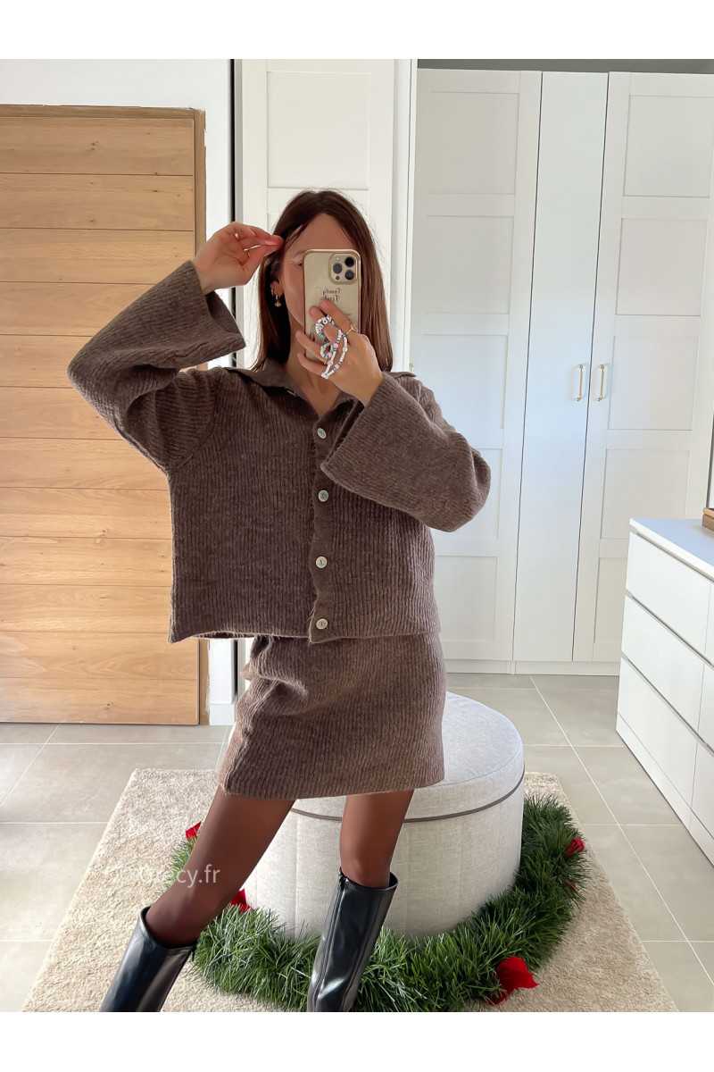 Ensemble maille taupe marron jupe et gilet laine mode tendance look grecy hiver
