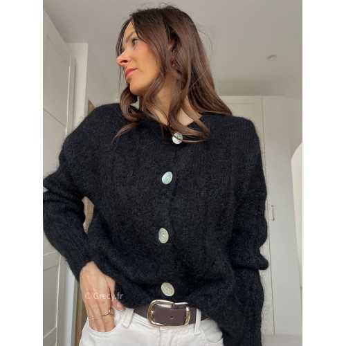 gilet cardigan maille torsadé noir mohair tendance mode grecy look automne hiver 2024