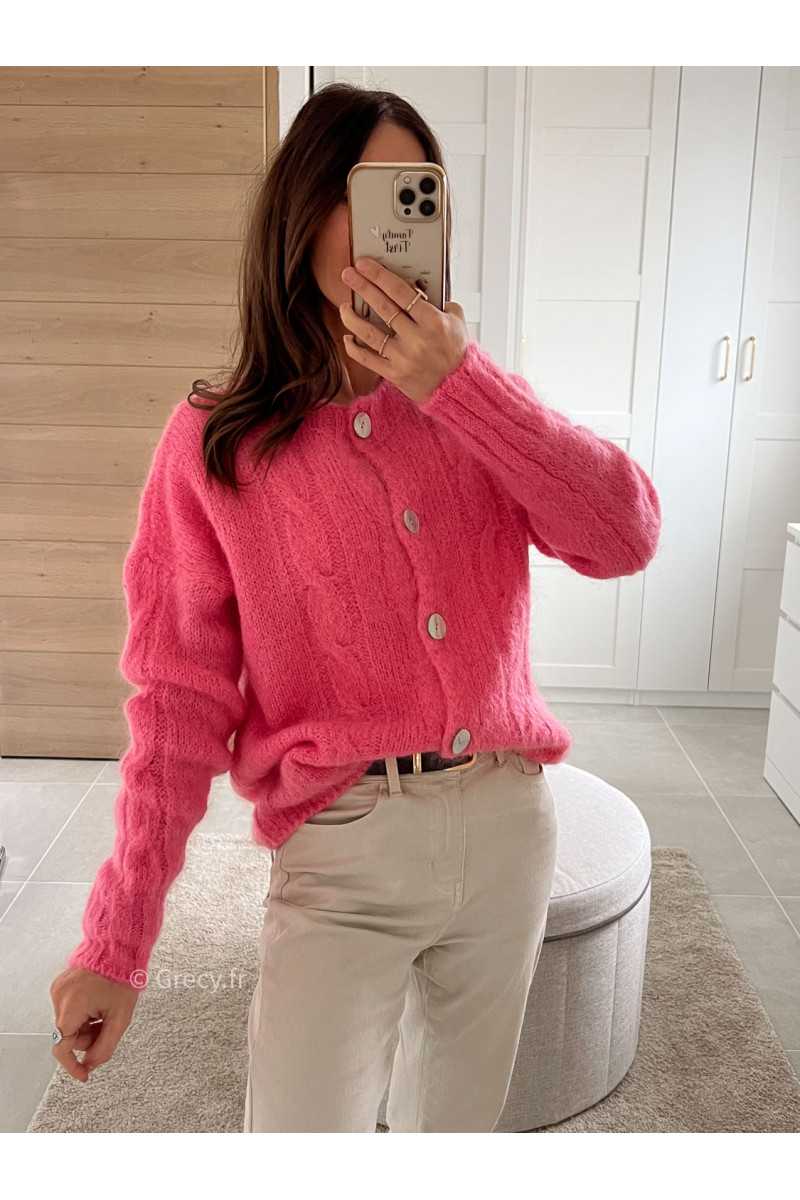 gilet cardigan maille torsadé rose mohair tendance mode grecy look automne hiver 2024