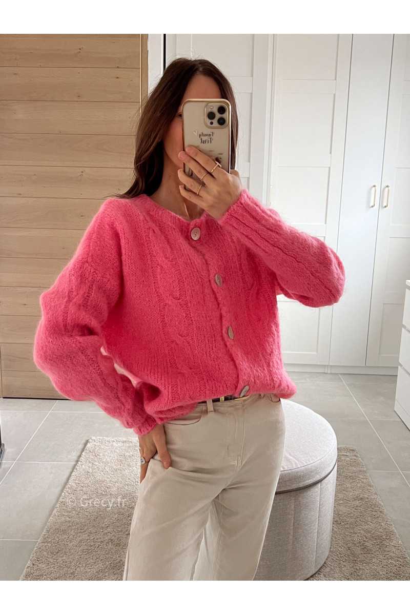 gilet cardigan maille torsadé rose mohair tendance mode grecy look automne hiver 2024