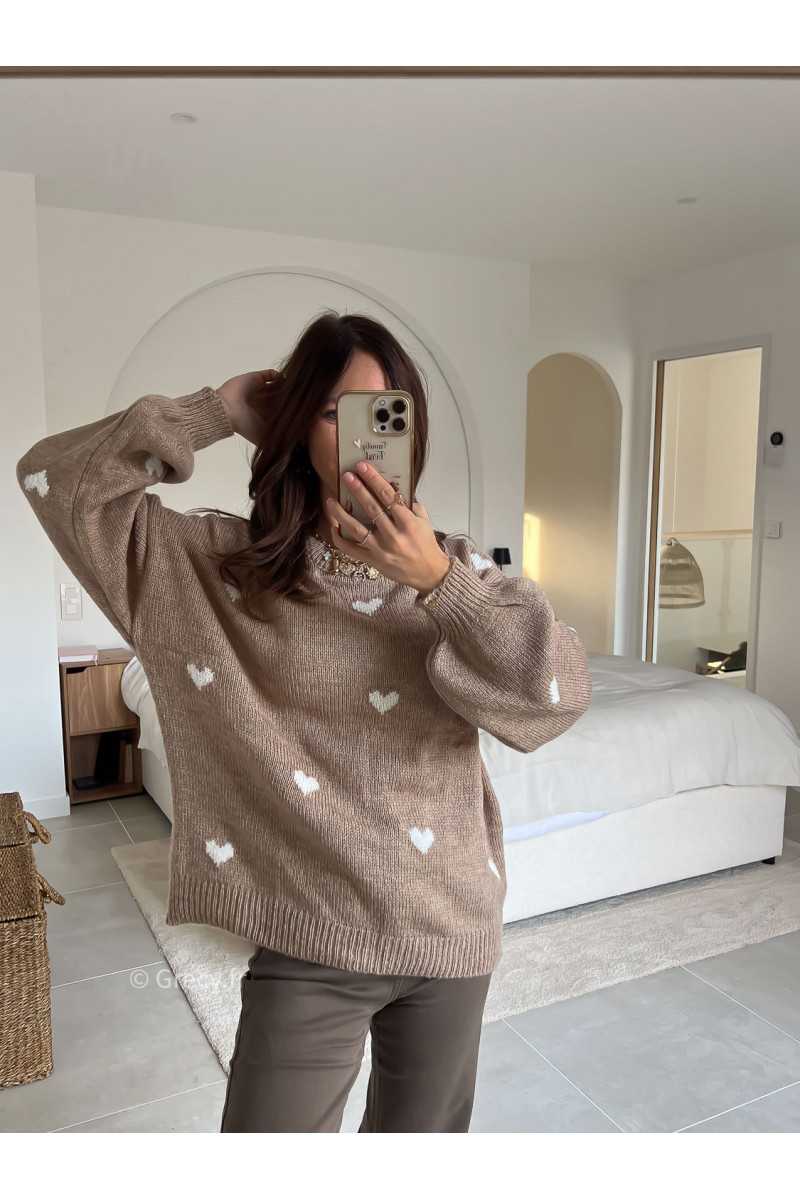 pull coeurs marron taupe maille tendance mode grecy look automne hiver 2024