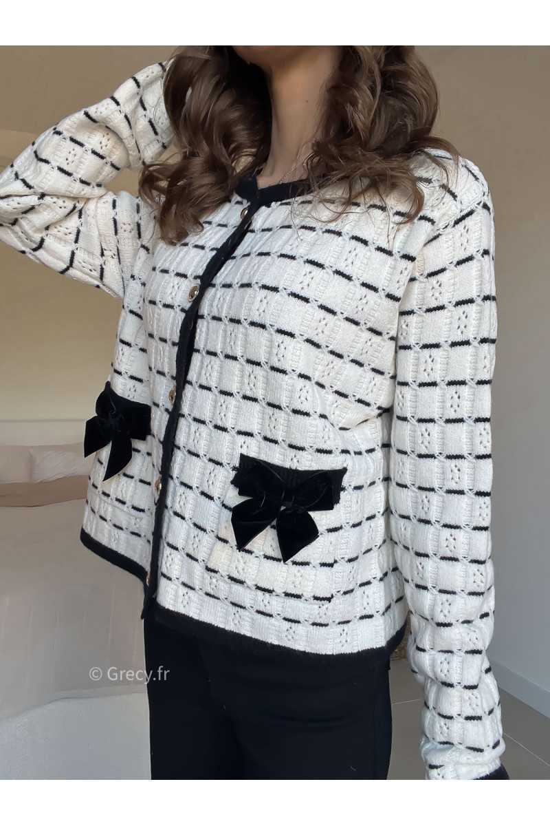 Cardigan noeuds poches blanc noir grecy look tendance 2025