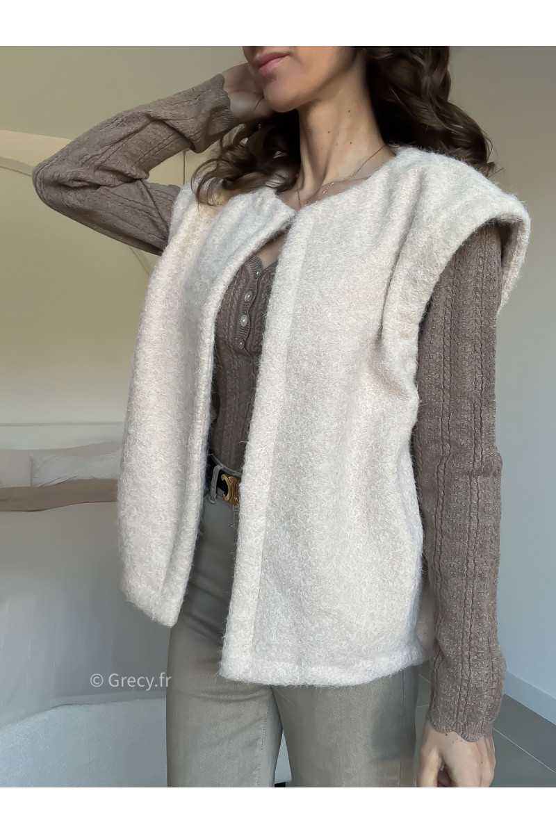 Gilet veste sans manches fausse fourrure beige clair grecy look tendance 2025
