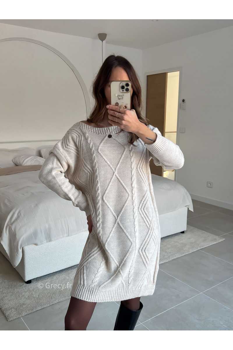 Robe pull beige maille torsadée hiver mode tendance 2025 grecy