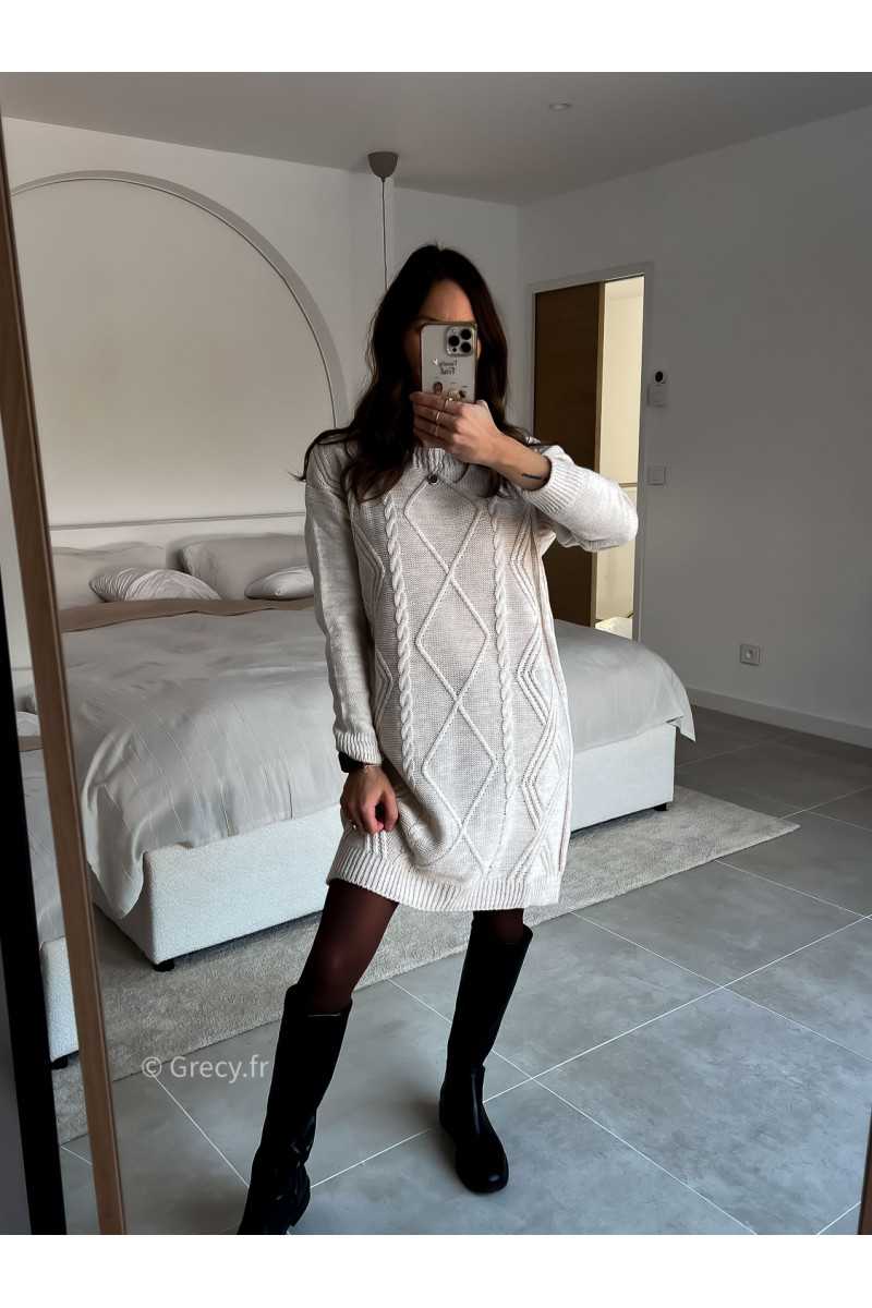 Robe pull beige maille torsadée hiver mode tendance 2025 grecy