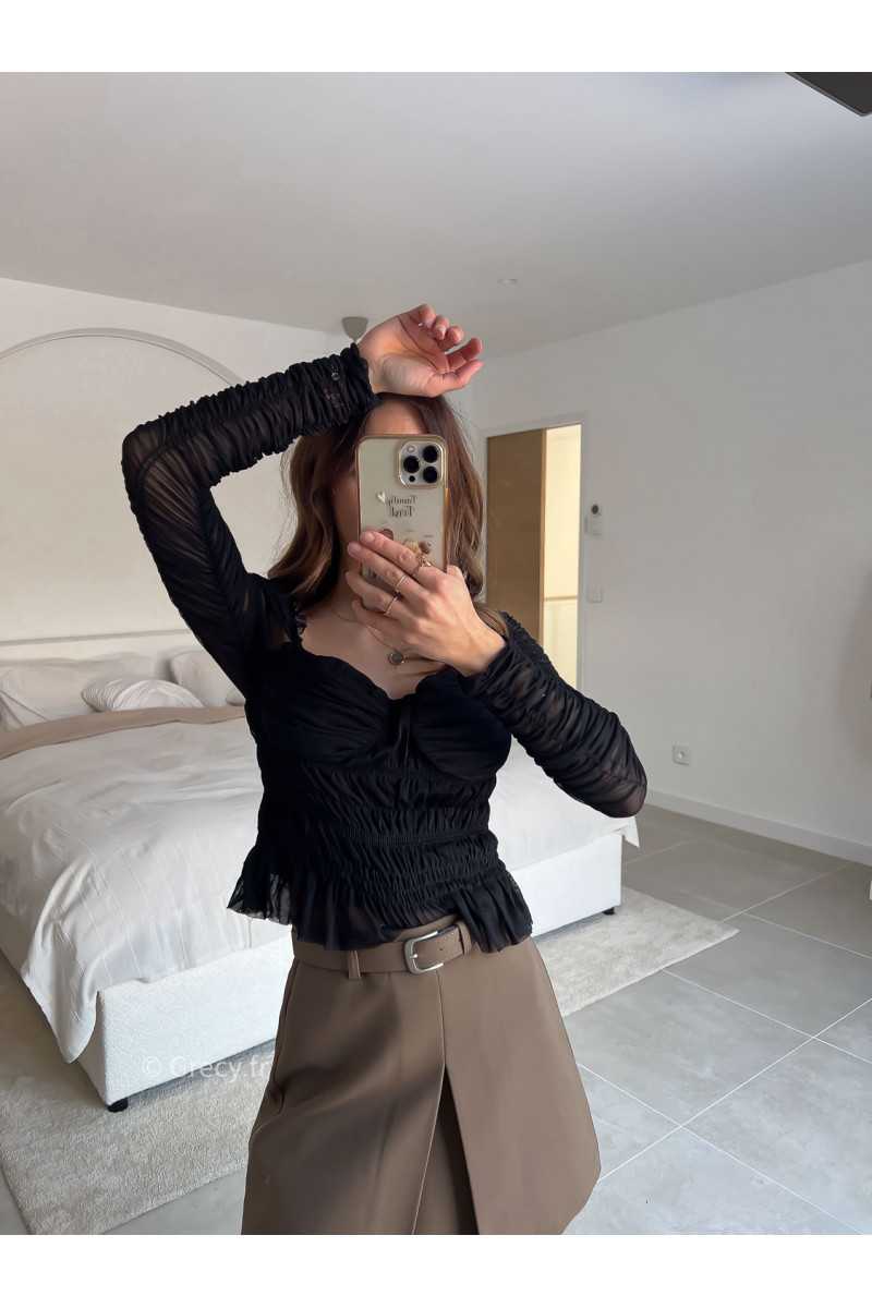 Top noir romantique volants fluide printemps mode tendance 2025 grecy