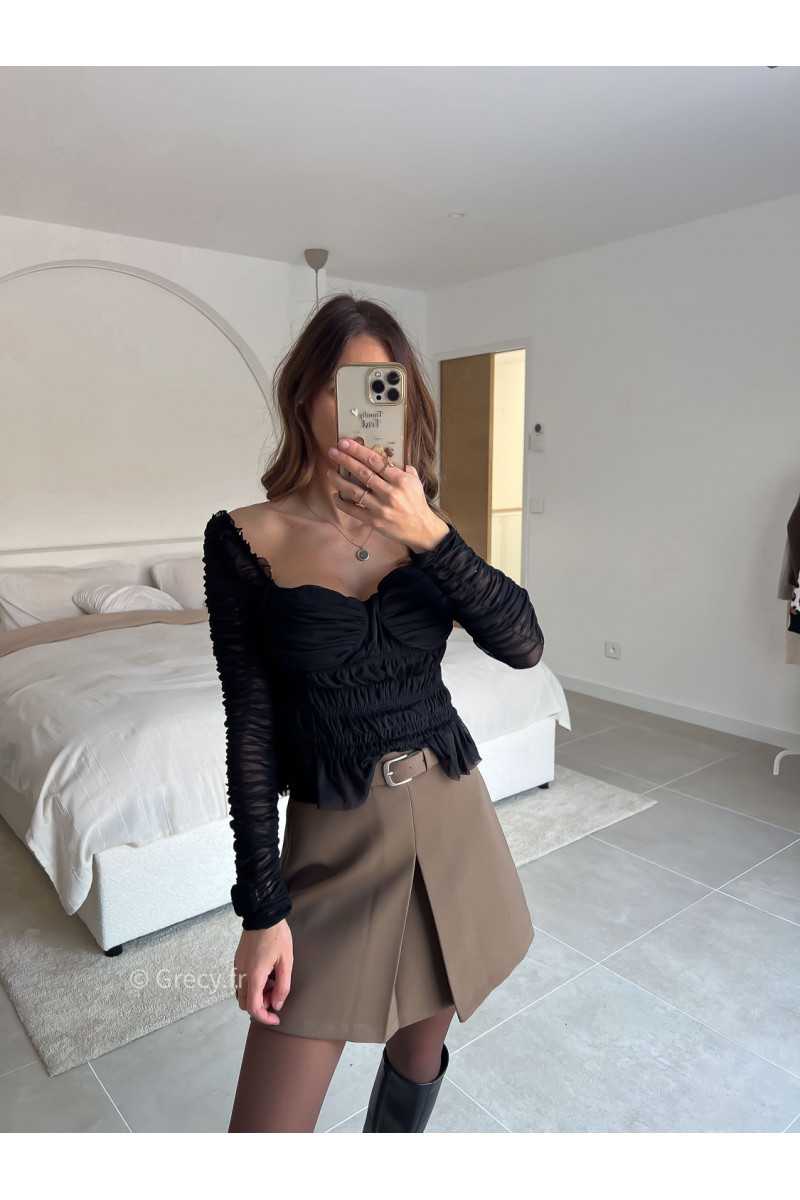 Top noir romantique volants fluide printemps mode tendance 2025 grecy