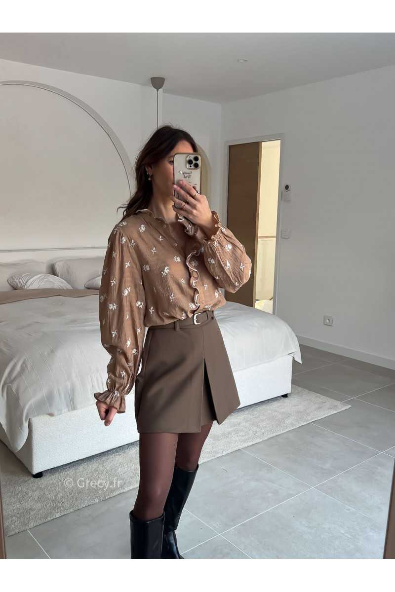 Jupe short marron avec ceinture printemps mode tendance 2025 grecy