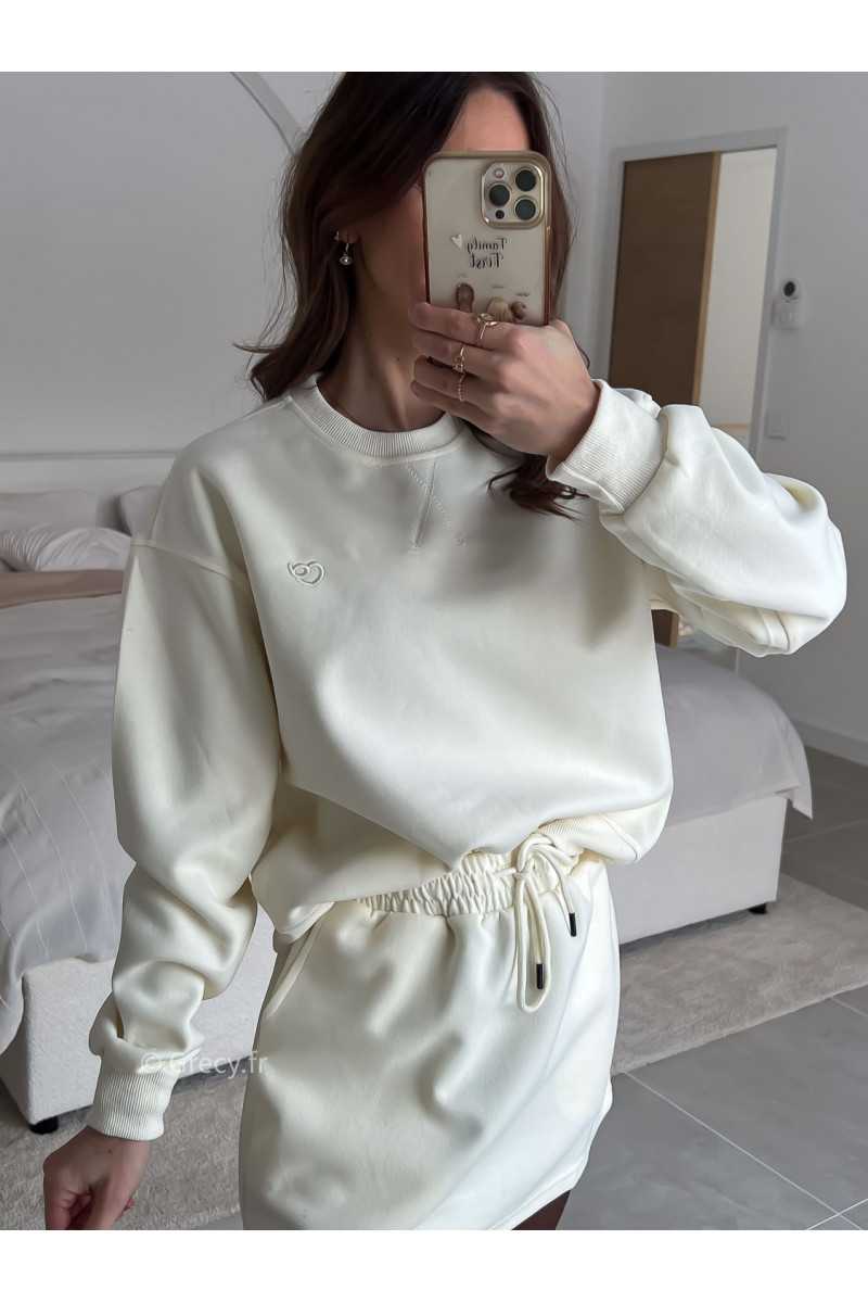 Ensemble blanc sweat jupe écru printemps mode tendance 2025 grecy