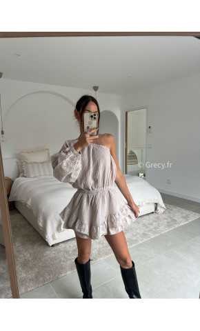 Combishort asymétrique beige gaze coton une manche broderie anglaise printemps été grecy mode look