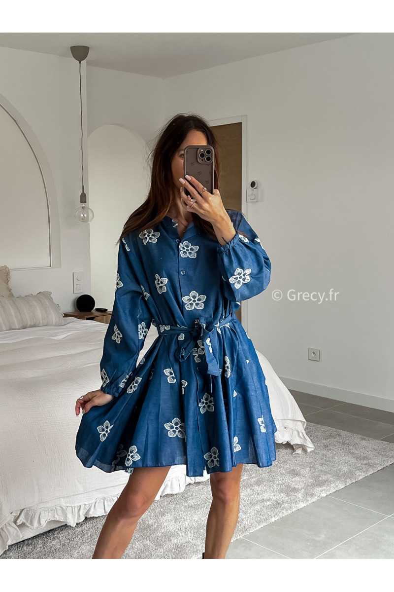 robe en jean fluide denim broderies fleuri été printemps 2025 mode grecy tendance look