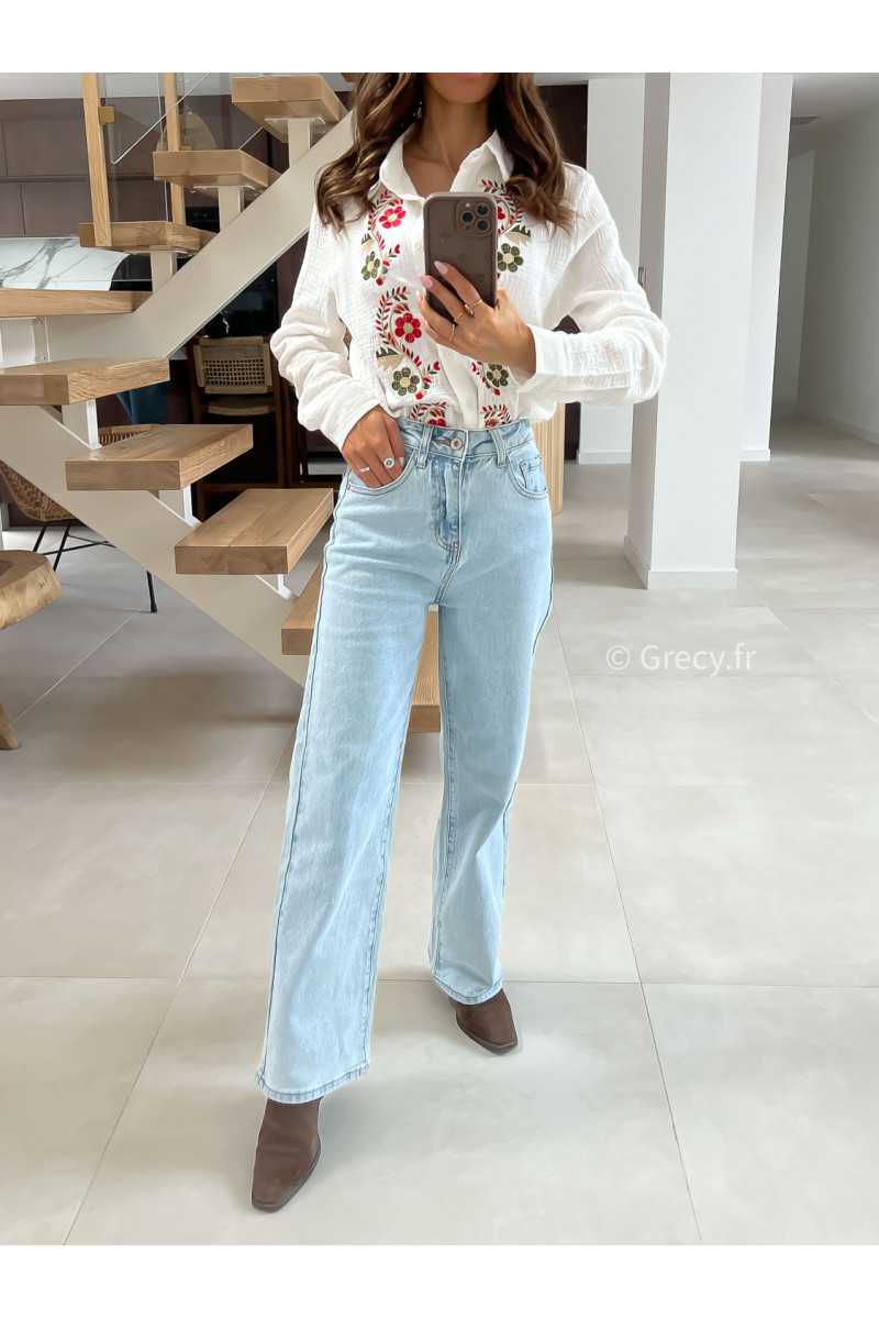 Jean droit bleu clair taille haute grecy mode tendance printemps été 2025 look intemporel