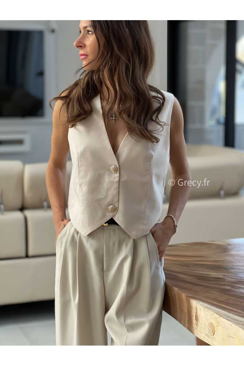 Boléro tailleur beige ensemble chic cérémonie grecy mode look printemps été 2025 tendance