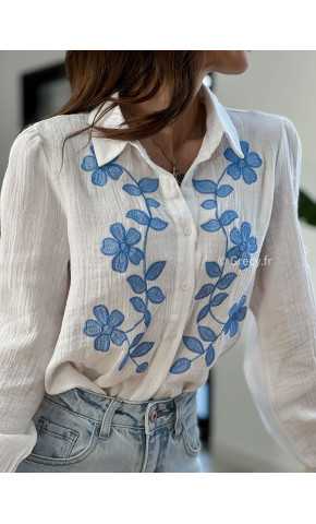 Chemise gaze coton fleurs bleues broderies grecy mode look printemps été 2025 tendance