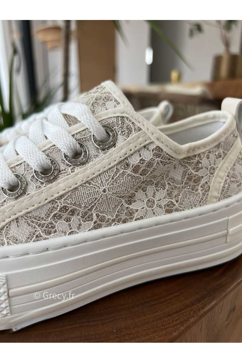 Baskets broderies paillettes blanches beige plateforme lacets mode tendance slingback talons confortable grecy