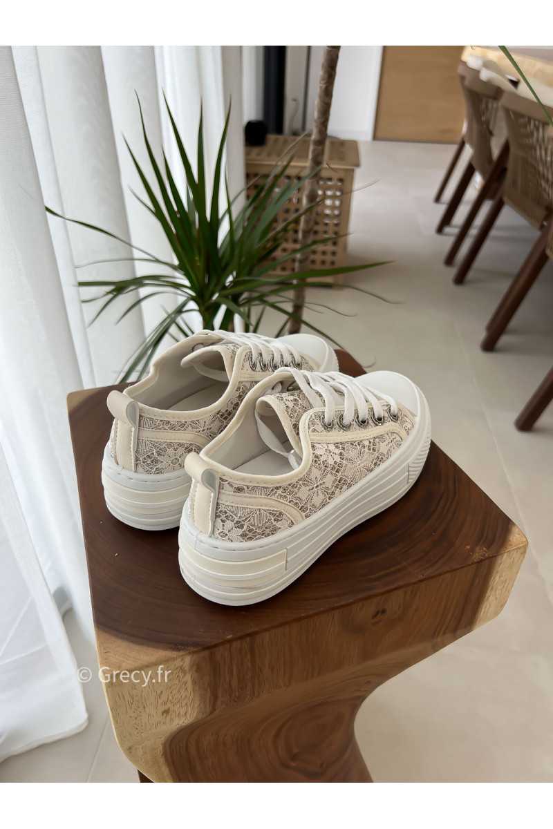 Baskets broderies paillettes blanches beige plateforme lacets mode tendance slingback talons confortable grecy