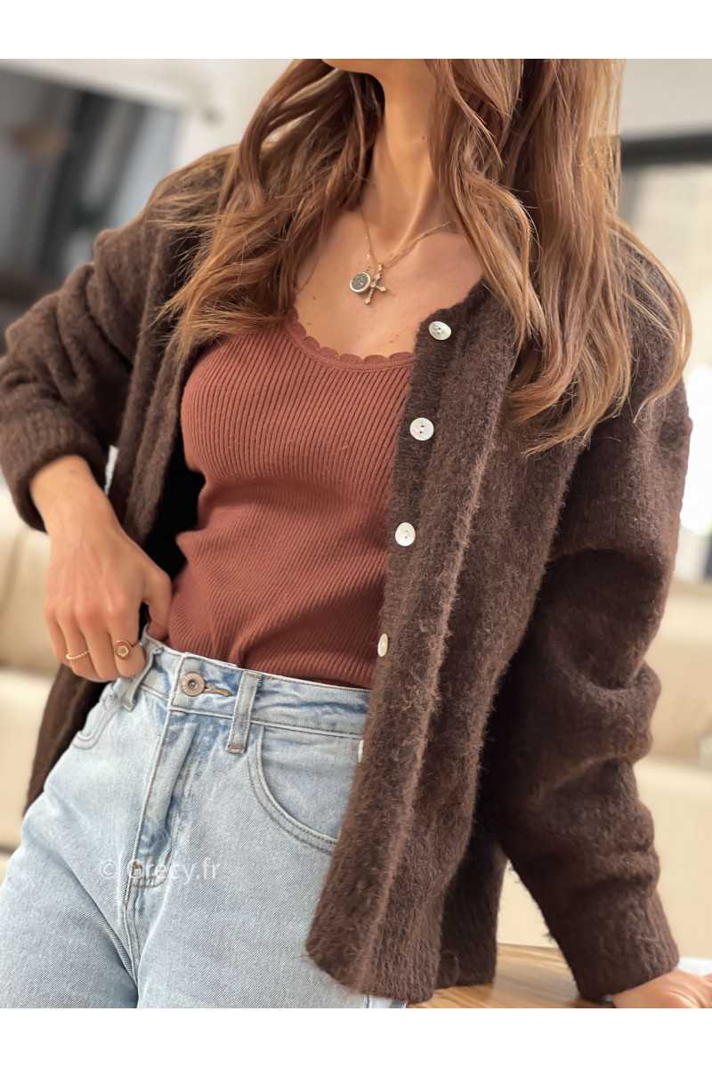gilet laine marron chocolat col rond boutons mode tendance look ootd grecy